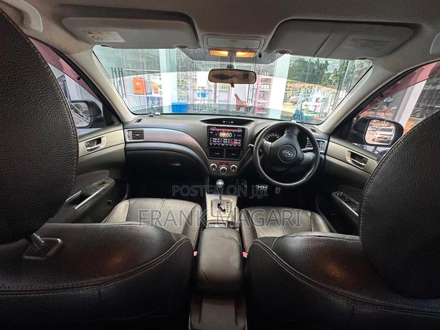 Subaru Forester 2010 Black