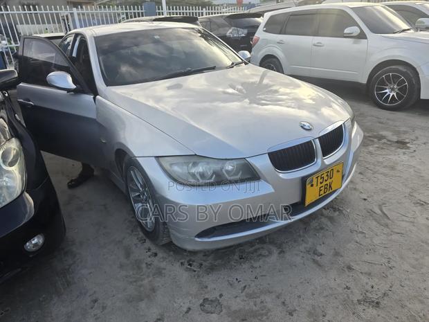 BMW 320i 2004 Silver