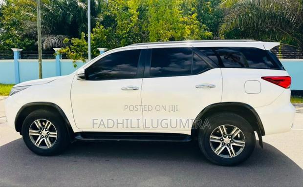 Toyota Kluger 2022 White