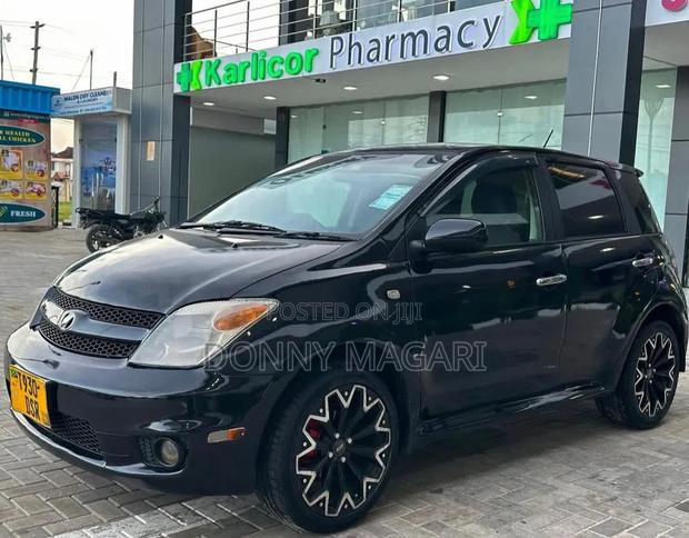 Toyota IST 2006 Black
