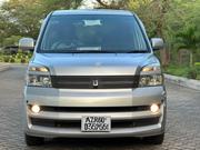 Toyota Noah 2006 Silver for sale