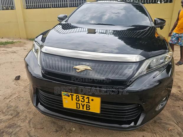 Toyota Harrier 2.0 4WD 2015 Black