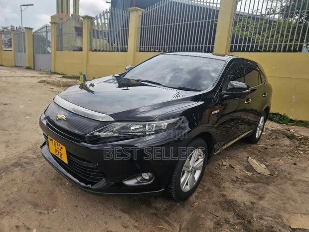Toyota Harrier 2.0 4WD 2015 Black