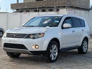 Mitsubishi Outlander XLS 2010 White for sale