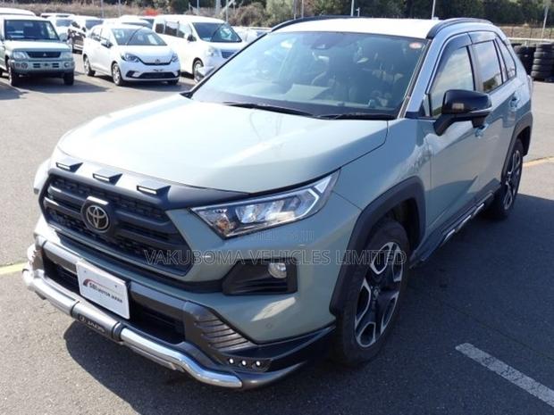 Toyota RAV4 2019 Green