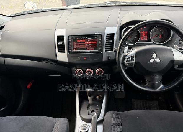 Mitsubishi Outlander 2008 Pearl