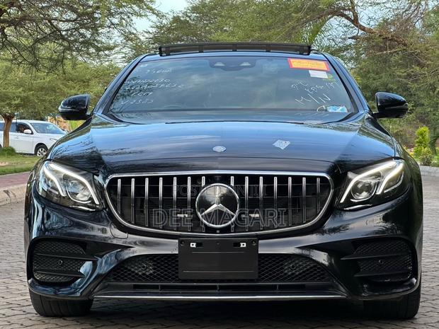 Mercedes-Benz E200 2016 Black
