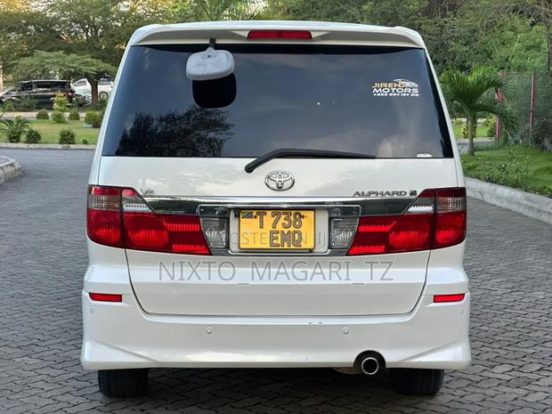 Toyota Alphard 2002 White