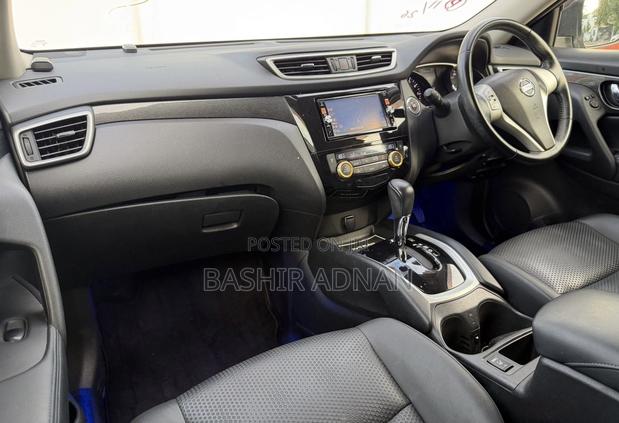 Nissan X-Trail 2.0 Petrol FWD 2014 Blue