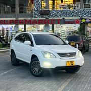 Toyota Harrier 2004 White for sale
