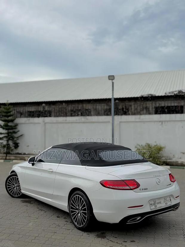 Mercedes-Benz C200 2015 White
