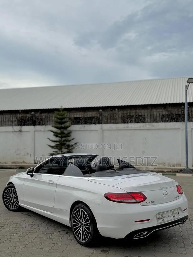 Mercedes-Benz C200 2015 White
