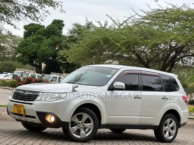 Subaru Forester 2010 White