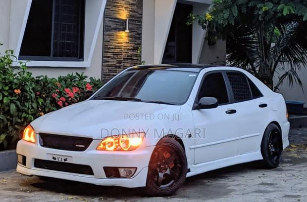 Toyota Altezza 2004 White