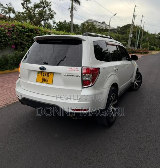 Subaru Forester 2010 White
