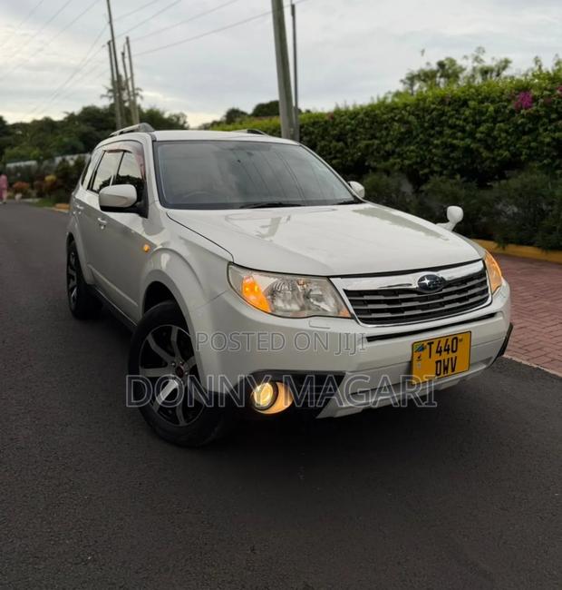 Subaru Forester 2010 White