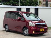 Toyota Noah 2008 Burgundy for sale