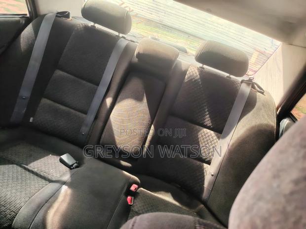 Lexus IS 2.0 2001 Black