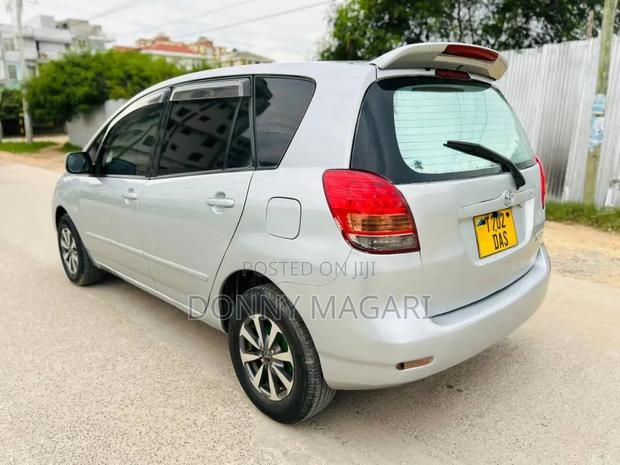 Toyota Corolla Spacio 2006 Silver
