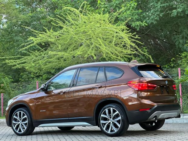 BMW X1 xDrive28i AWD 2016 Brown