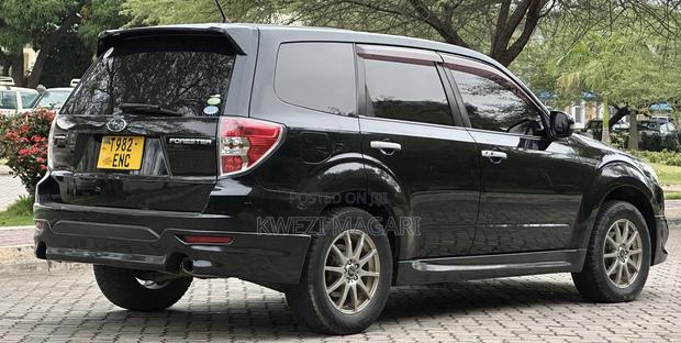 Subaru Forester 2011 Black