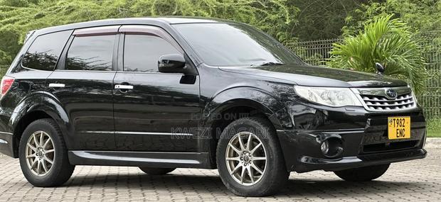Subaru Forester 2011 Black