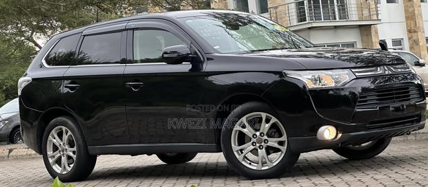 Mitsubishi Outlander 2013 Black