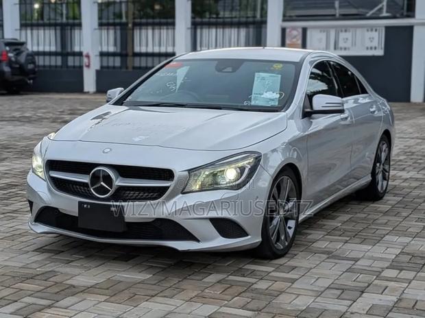 Mercedes-Benz GLA-Class 2014 Burgundy