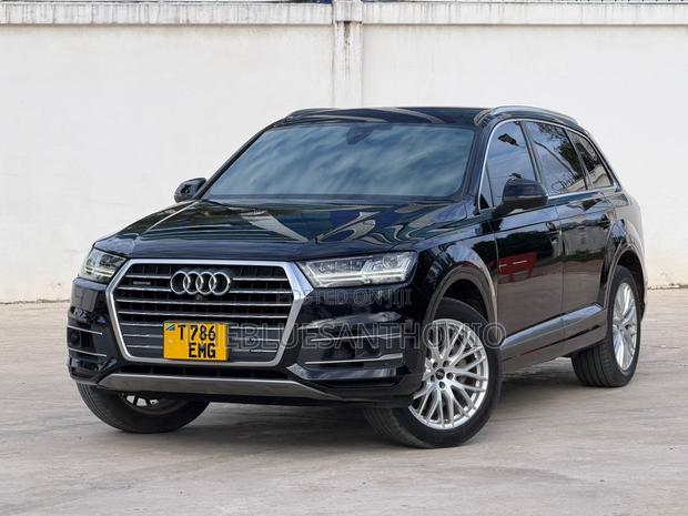 Audi Q7 2018 Gray