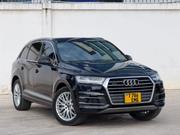 Audi Q7 2018 Gray for sale