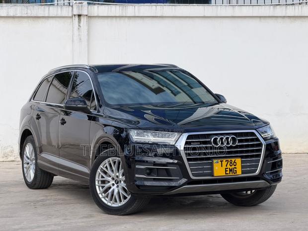 Audi Q7 2018 Gray