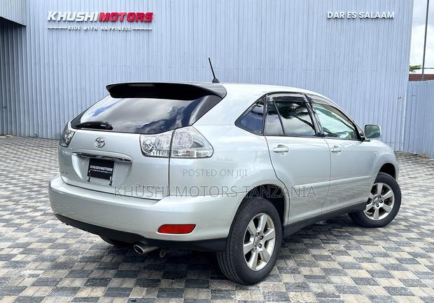 Toyota Harrier 2005 Silver