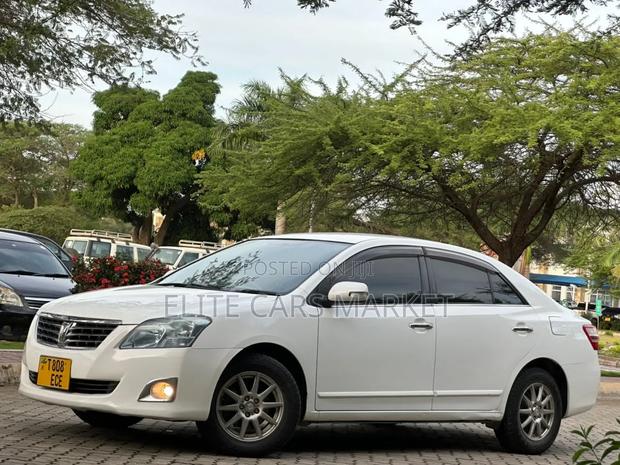 Toyota Premio 2012 White
