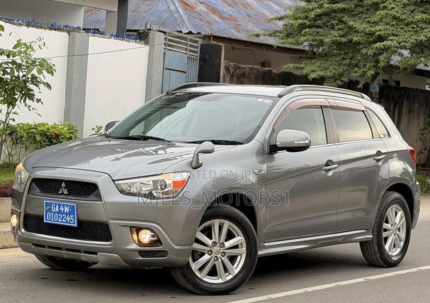 Mitsubishi RVR 2.0 2012 Gray