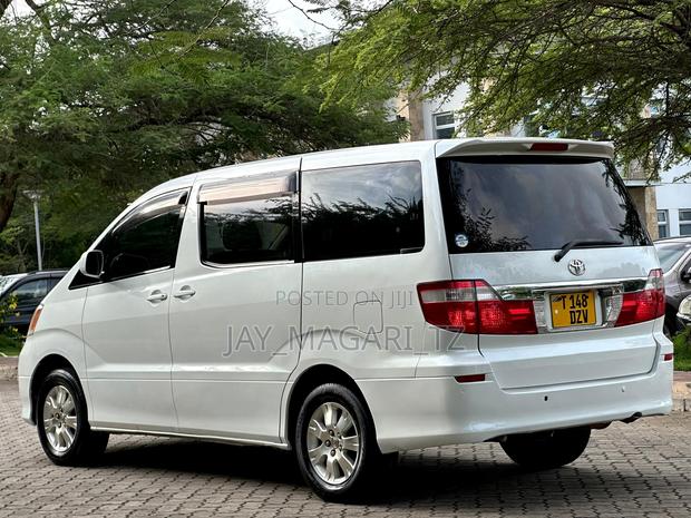 Toyota Alphard 2004 White