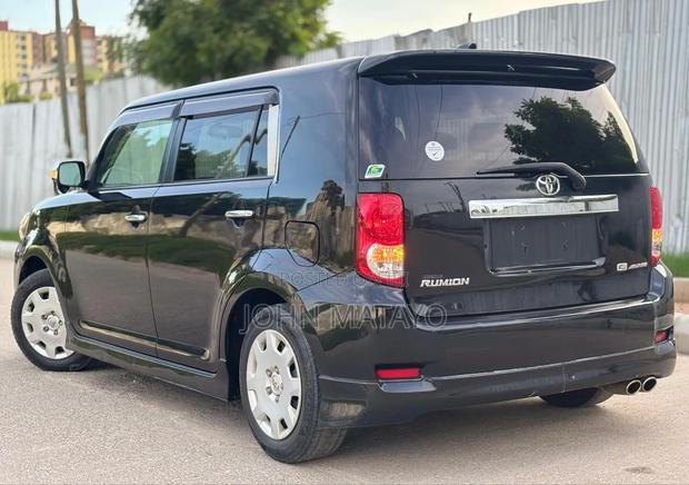 Toyota Corolla Rumion 2008 Black