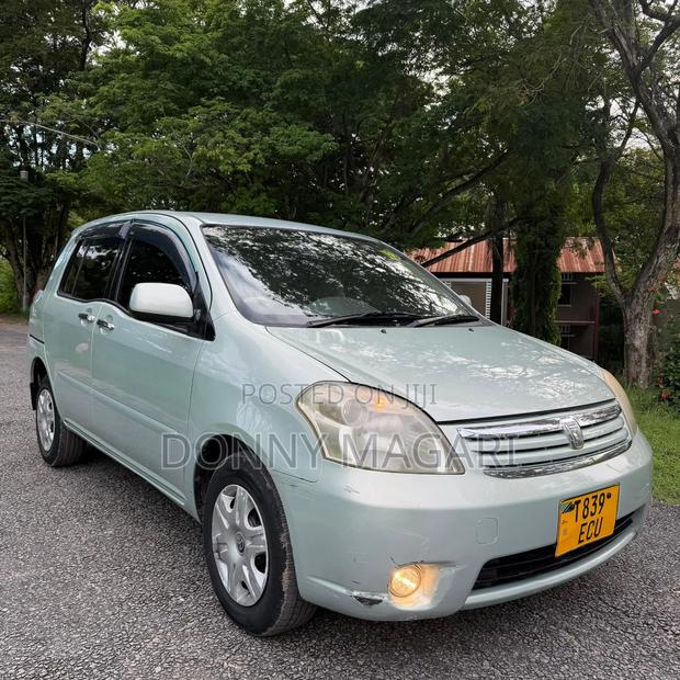 Toyota Raum 1.5 AWD 2005 Blue