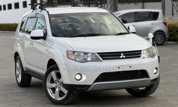 Mitsubishi Outlander 2008 White