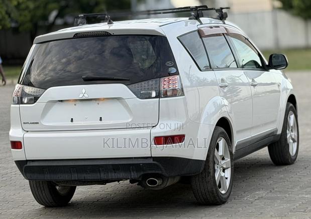 Mitsubishi Outlander 2008 White