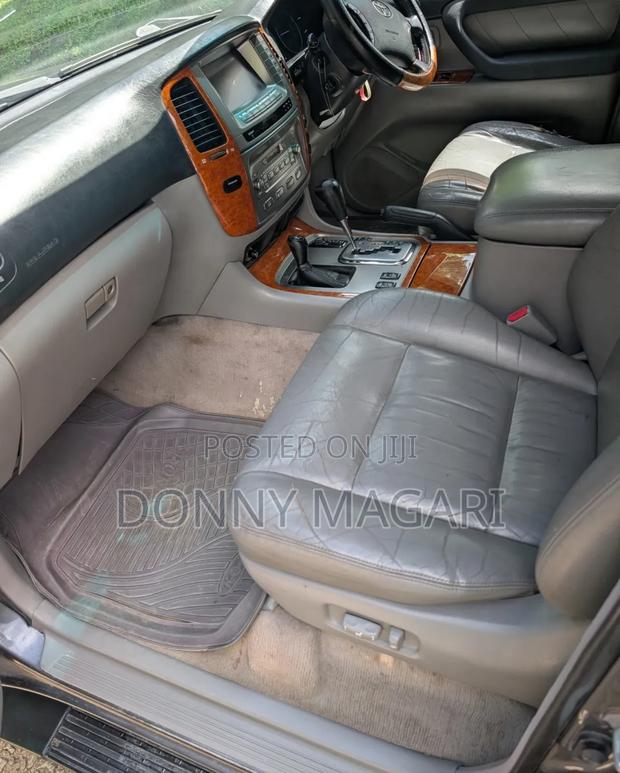 Toyota Land Cruiser 2004 Green
