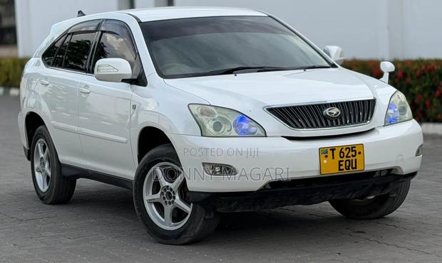 Toyota Harrier 2006 White