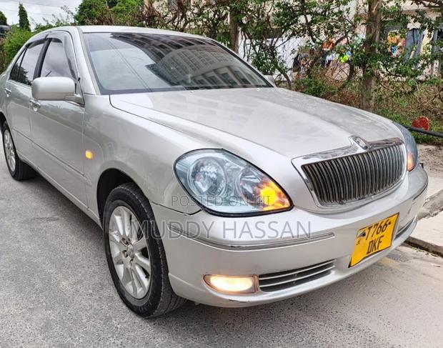 Toyota Brevis 2004 Silver