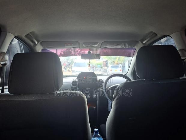 Toyota IST 2007 Blue