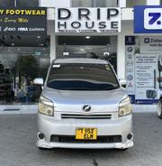 Toyota Noah 2009 Silver for sale