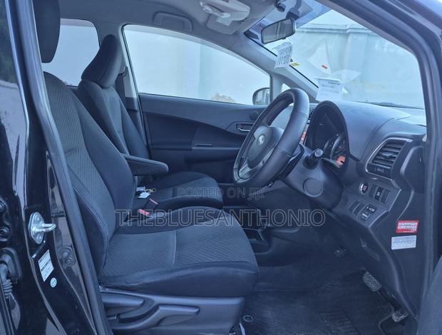 Subaru Trezia 2014 Black