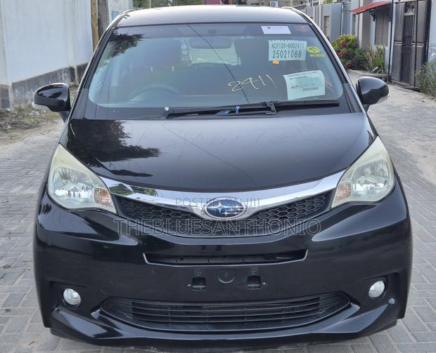 Subaru Trezia 2014 Black