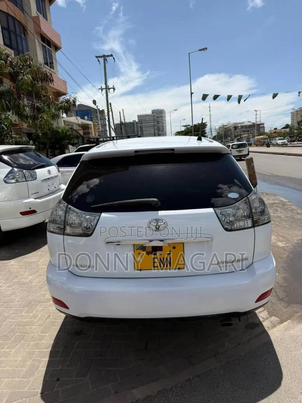 Toyota Harrier 2007 White