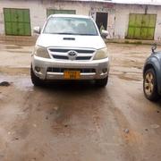 Toyota Hilux 2.5 Cab 2005 Gray for sale