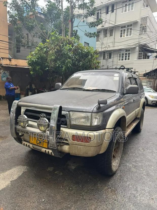 Toyota Hilux Surf 1998 Blue