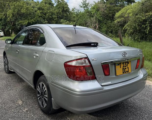 Toyota Premio 2004 Silver